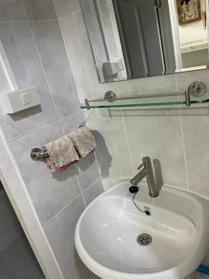 Apartment A4 Dindaeng Bangkok Zewnętrze zdjęcie